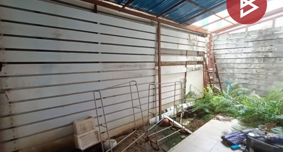 Продажа 4 спальни таунхаус в Mueang Samut Sakhon, Самутсакхон