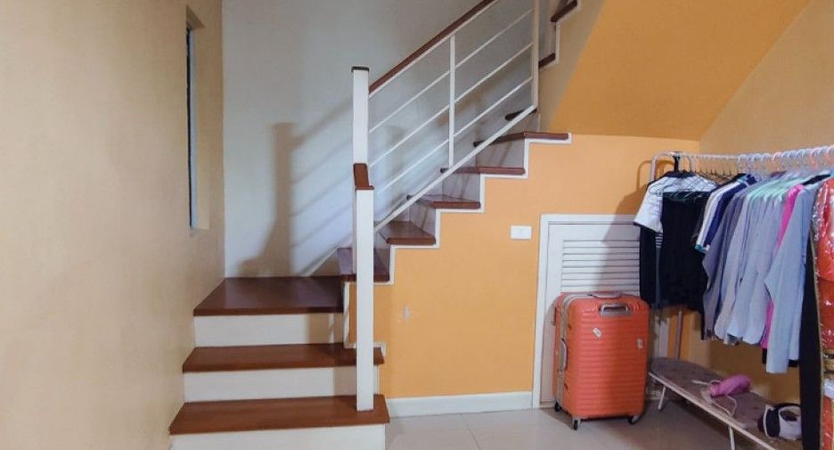 For sale 4 bedrooms townhouse in Phra Samut Chedi, Samut Prakan