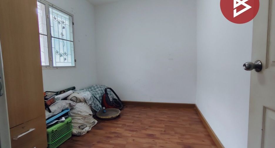 For sale 4 bedrooms townhouse in Phra Samut Chedi, Samut Prakan