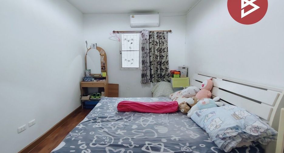 For sale 4 bedrooms townhouse in Phra Samut Chedi, Samut Prakan