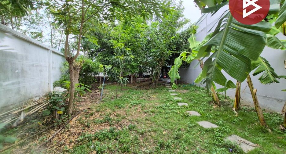 For sale 2 bedrooms townhouse in Phan Thong, Chonburi