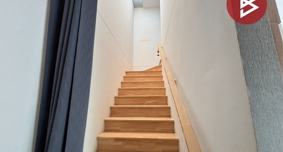 For sale 3 ベッドルーム townhouse in Bang Phli, Samut Prakan