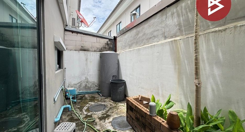 For sale 3 ベッドルーム townhouse in Bang Phli, Samut Prakan
