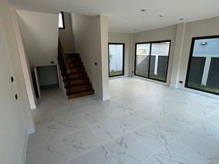出租 3 卧室 独立屋 在 Lam Luk Ka, Pathum Thani