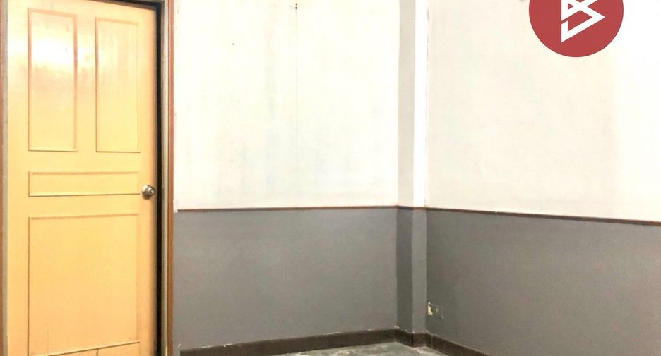 For sale 2 bedrooms townhouse in Thanyaburi, Pathum Thani