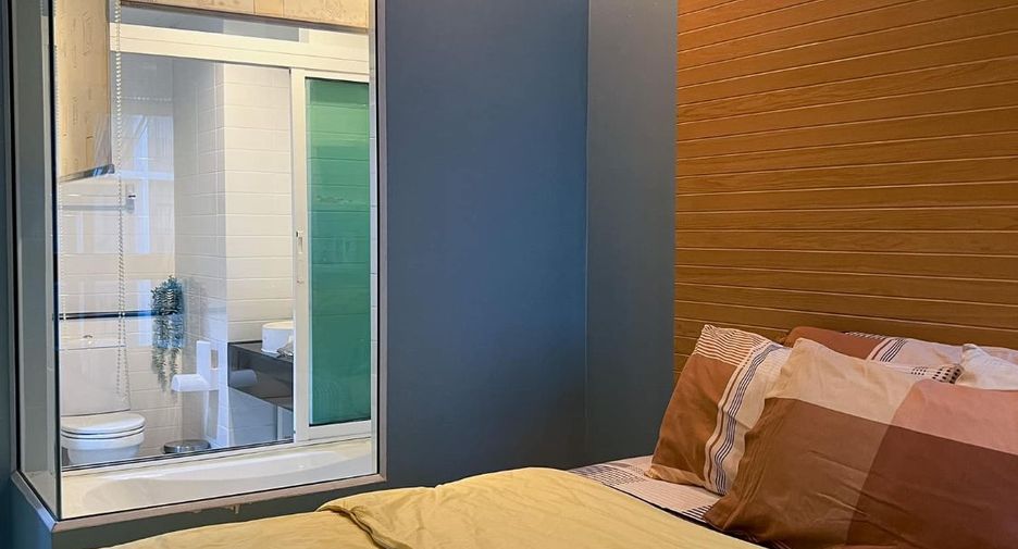 Condo en alquiler de 1 habitaciones en Khlong San, Bangkok