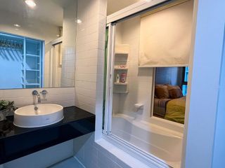 Condo en alquiler de 1 habitaciones en Khlong San, Bangkok