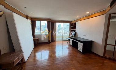 For sale 2 bedrooms condo in Watthana, Bangkok