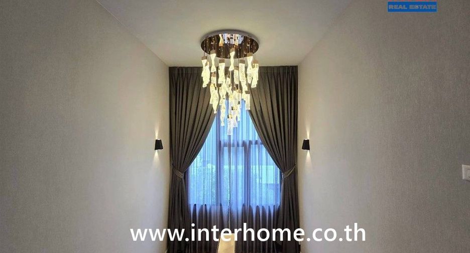 For sale 4 bedrooms house in Sai Mai, Bangkok