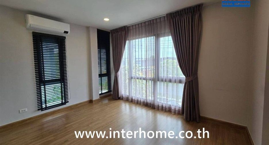 For sale 4 bedrooms house in Sai Mai, Bangkok