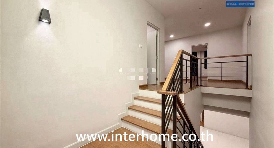 For sale 4 bedrooms house in Sai Mai, Bangkok