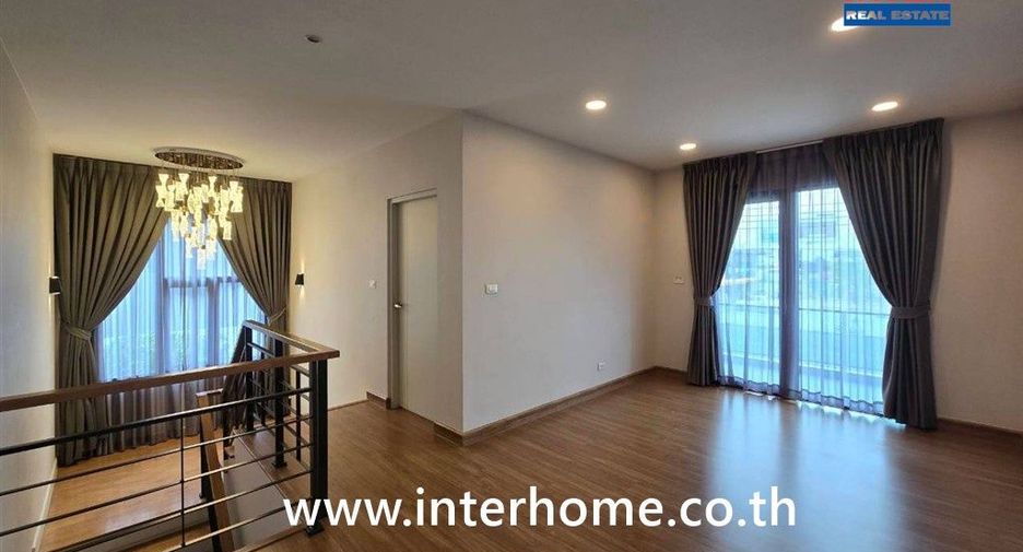 For sale 4 bedrooms house in Sai Mai, Bangkok