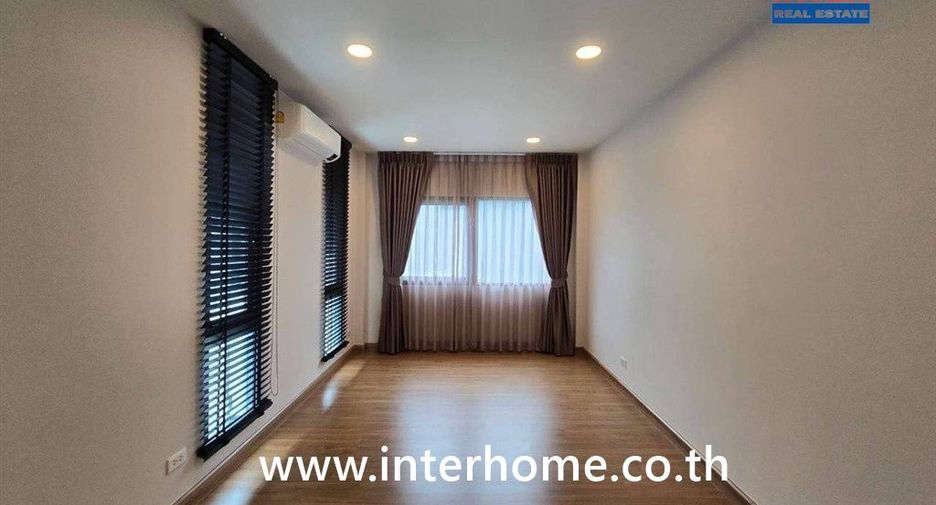 For sale 4 bedrooms house in Sai Mai, Bangkok