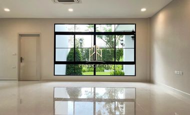 Casa en venta de 5 habitaciones en Saphan Sung, Bangkok
