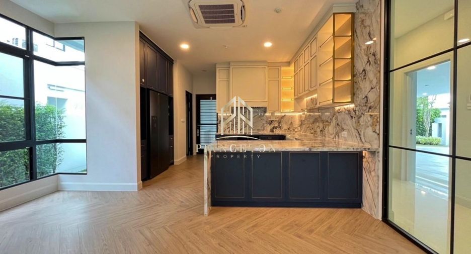 Casa en venta de 5 habitaciones en Saphan Sung, Bangkok