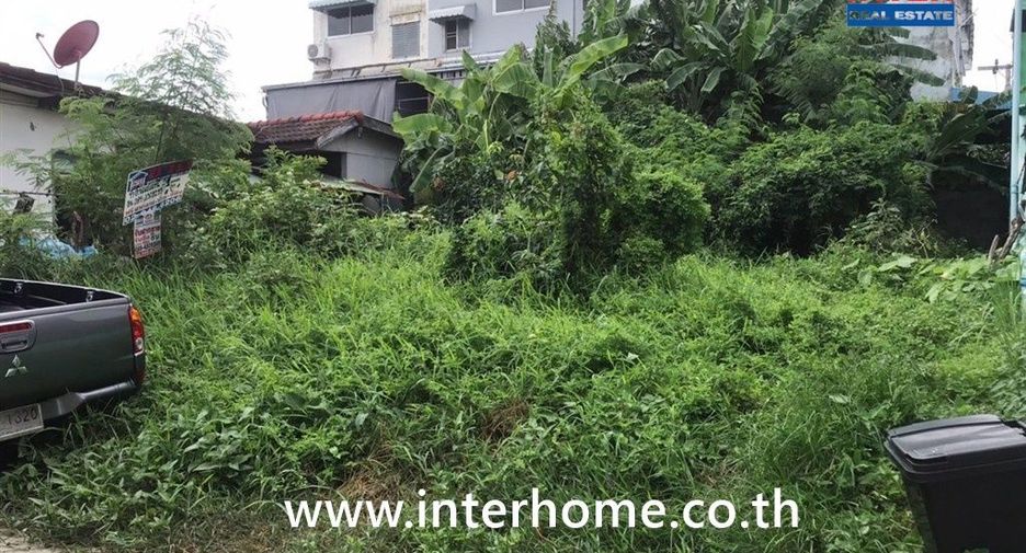 For sale land in Phra Khanong, Bangkok