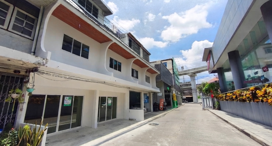 Gewerbefläche zum Kauf mit 2 Zimmer in Bang Khen, Bangkok