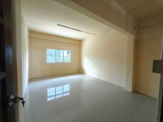 Gewerbefläche zum Kauf mit 2 Zimmer in Bang Khen, Bangkok