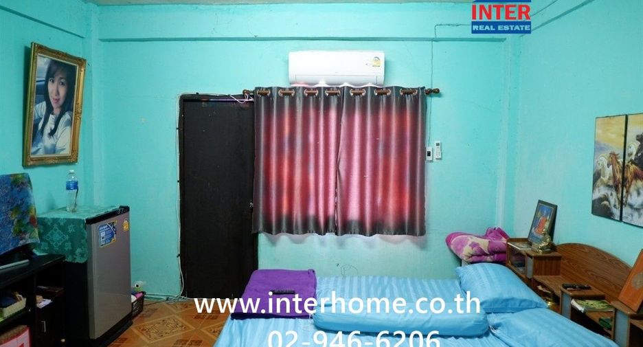 For sale 7 bedrooms retail Space in Khan Na Yao, Bangkok