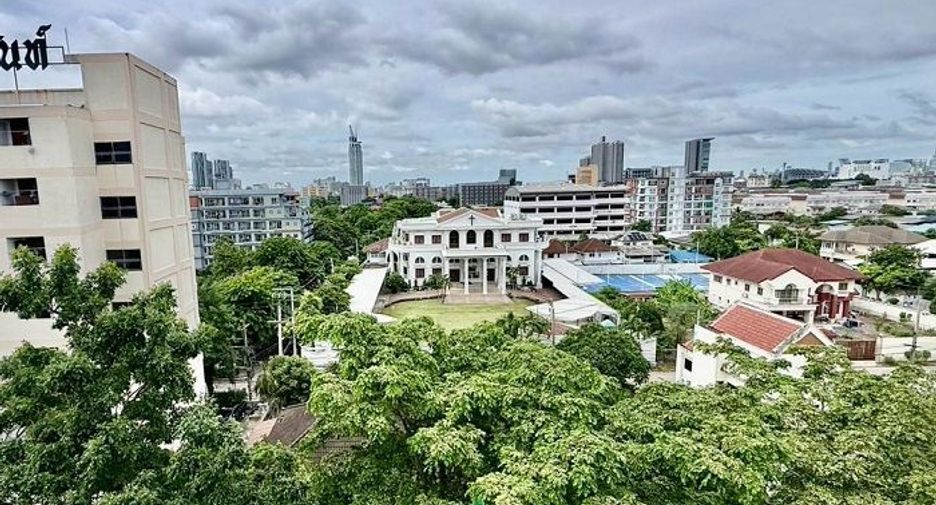 À vendre 1 chambre condo à Bang Kapi, Bangkok