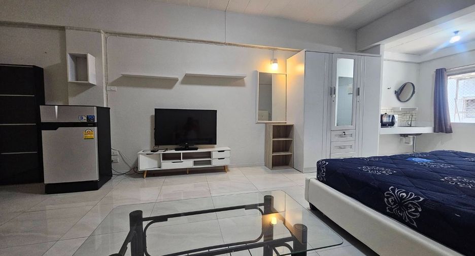For rent studio condo in Mueang Chiang Mai, Chiang Mai