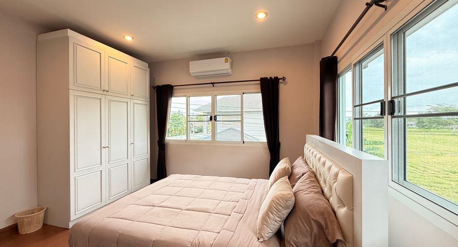 For rent and for sale 4 bedrooms house in San Sai, Chiang Mai