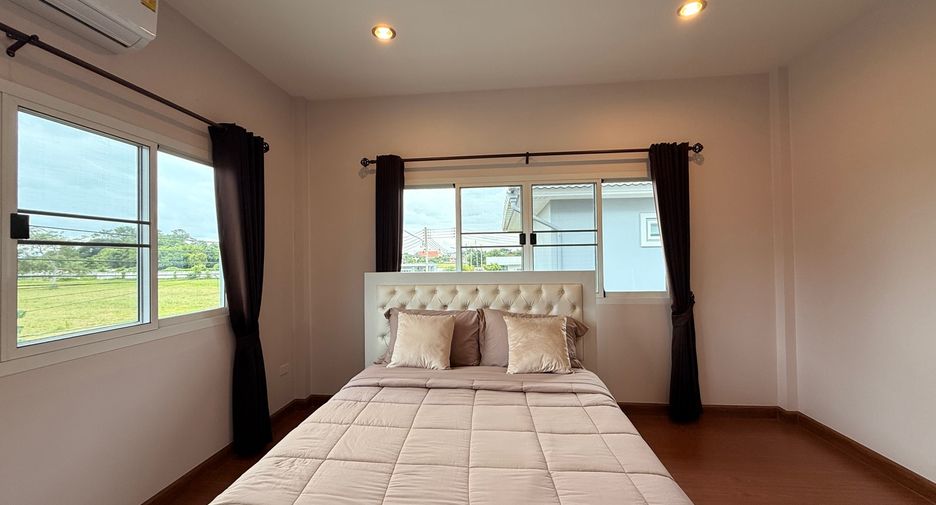 For rent and for sale 4 bedrooms house in San Sai, Chiang Mai