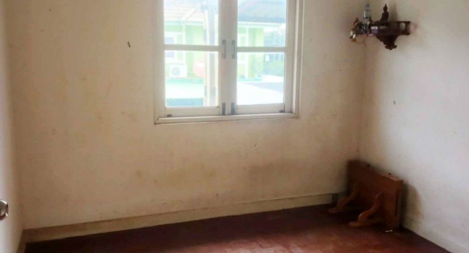For sale 3 bedrooms house in Bang Nam Priao, Chachoengsao