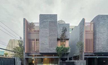 Casa en alquiler y en venta de 4 habitaciones en Chatuchak, Bangkok