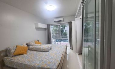 Wohnung zur Miete mit 1 Zimmer in Huai Khwang, Bangkok