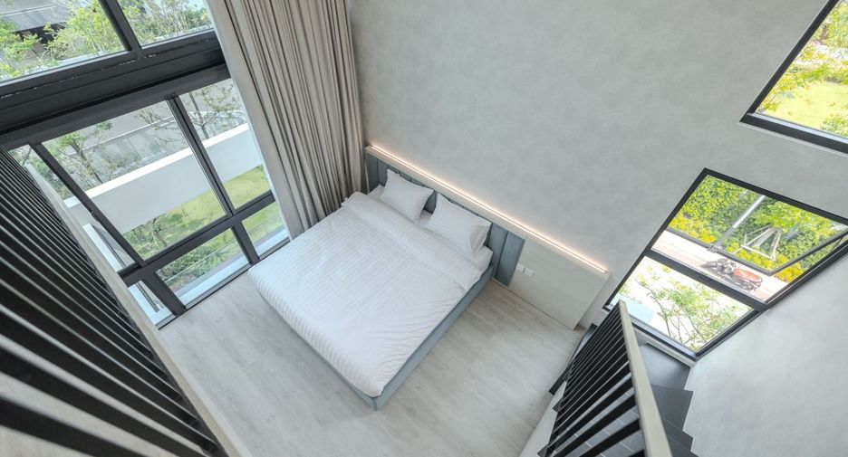 For rent and for sale 4 bedrooms house in Saphan Sung, Bangkok