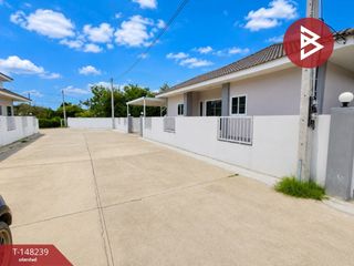 For sale 3 bedrooms house in Photharam, Ratchaburi