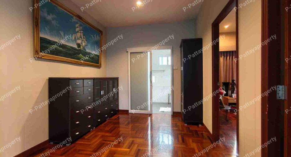 Casa en venta de 4 habitaciones en Jomtien, Pattaya