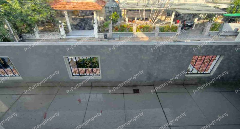 Casa en venta de 4 habitaciones en Jomtien, Pattaya