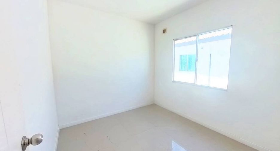 Reihenhaus zum Kauf mit 3 Zimmer in Bang Phli, Samut Prakan