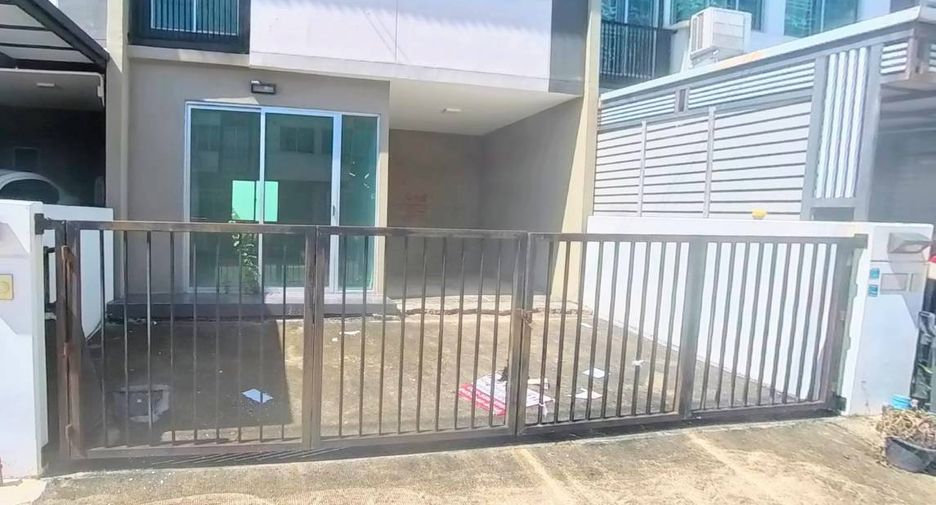 Reihenhaus zum Kauf mit 3 Zimmer in Bang Phli, Samut Prakan