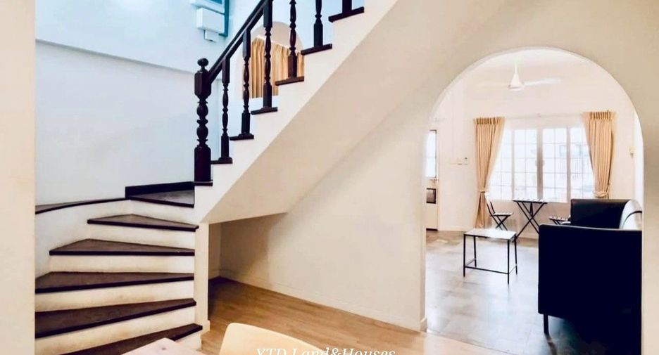 Reihenhaus zur Miete mit 4 Zimmer in Bang Na, Bangkok
