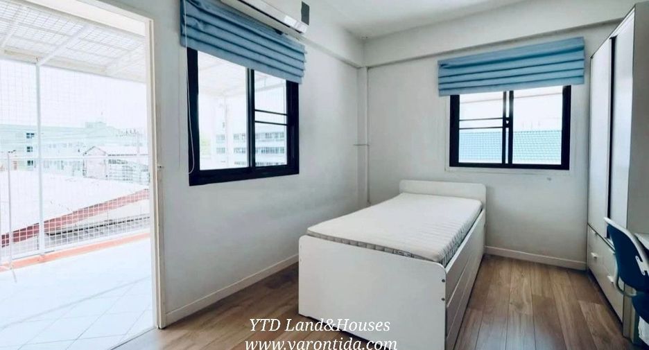 Reihenhaus zur Miete mit 4 Zimmer in Bang Na, Bangkok