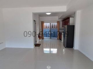 For rent 2 bedrooms townhouse in Phra Samut Chedi, Samut Prakan