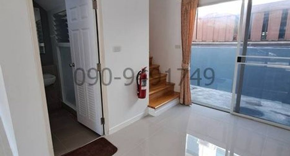 For rent 2 bedrooms townhouse in Phra Samut Chedi, Samut Prakan