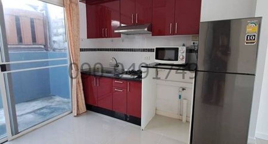 For rent 2 bedrooms townhouse in Phra Samut Chedi, Samut Prakan