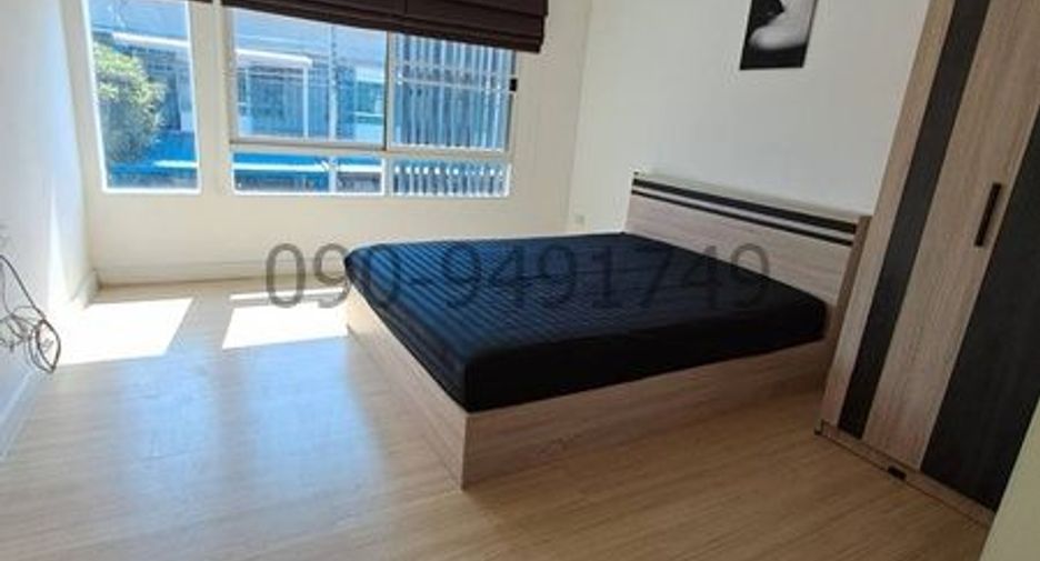 For rent 2 bedrooms townhouse in Phra Samut Chedi, Samut Prakan