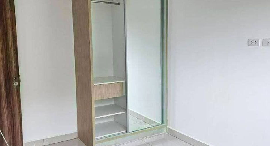 Продажа 2 спальни кондо в Йомтиен, Паттайя