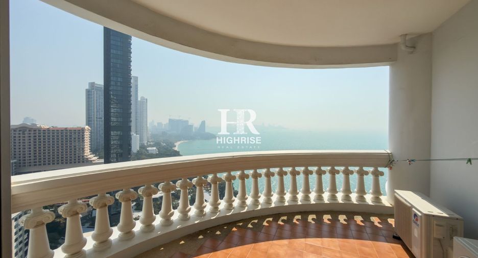 For sale 3 bedrooms condo in Bang Lamung, Chonburi