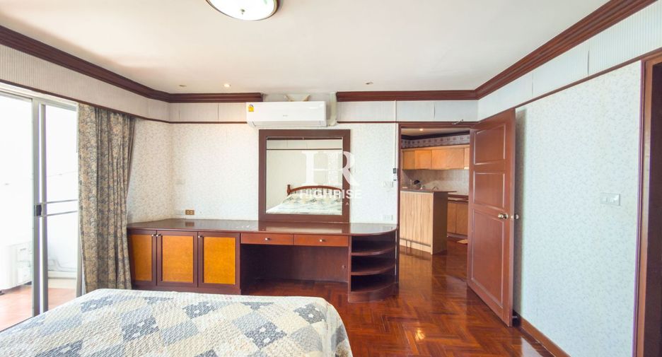 For sale 3 bedrooms condo in Bang Lamung, Chonburi