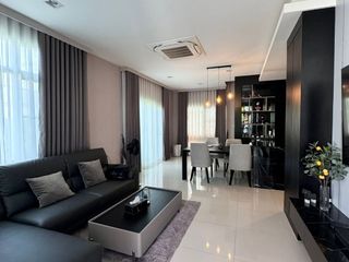 Haus zum Kauf mit 3 Zimmer in Prawet, Bangkok
