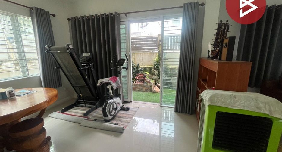 For sale 3 bedrooms house in Pluak Daeng, Rayong