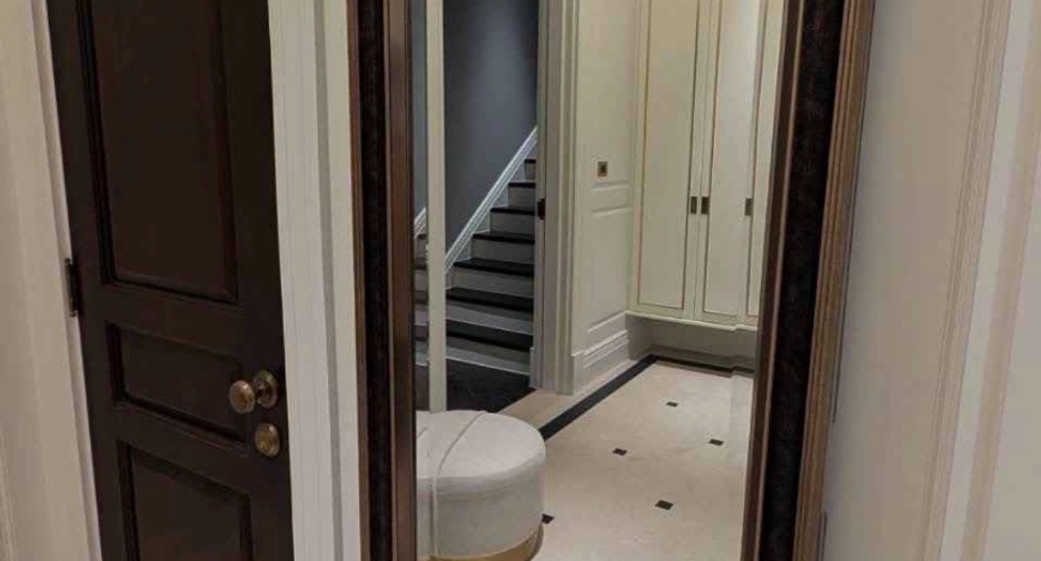 Wohnung zur Miete und zum Kauf mit 3 Zimmer in Pathum Wan, Bangkok