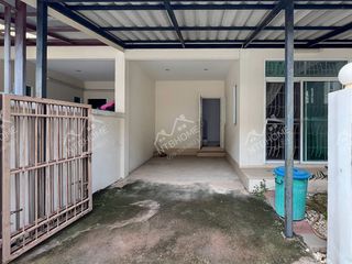 À vendre 3 chambres maison de ville à Bang Yai, Nonthaburi