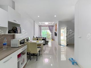 À vendre 3 chambres maison de ville à Bang Yai, Nonthaburi